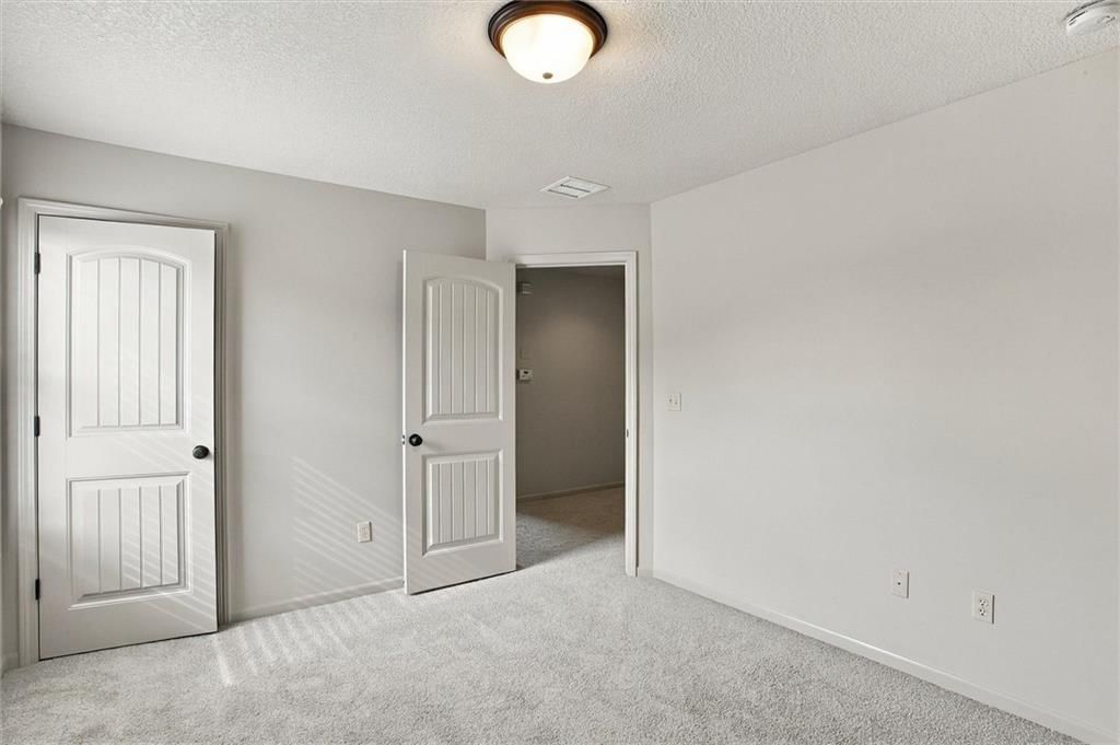 9424 N Hunter Avenue — photo 32