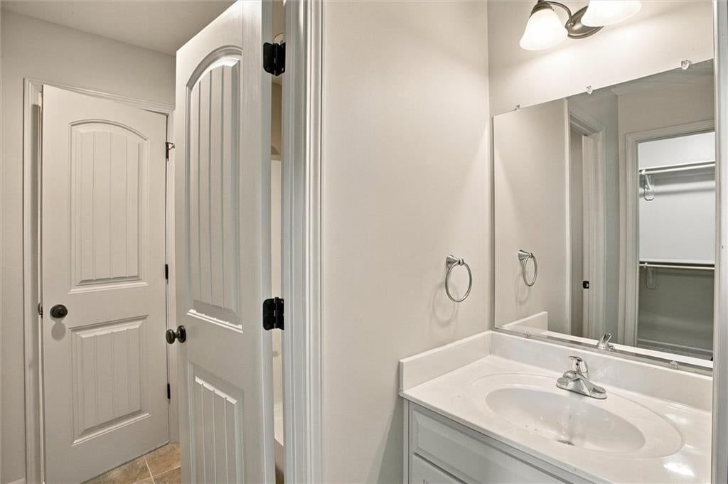 9424 N Hunter Avenue — photo 33
