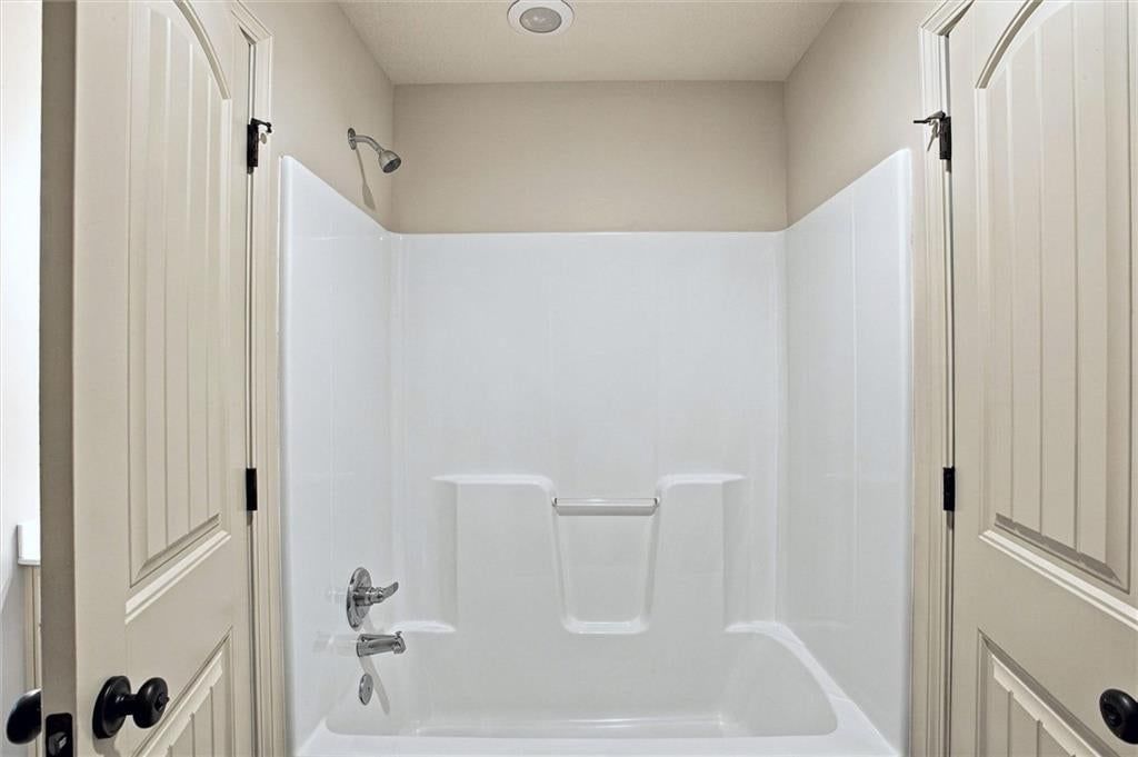 9424 N Hunter Avenue — photo 34