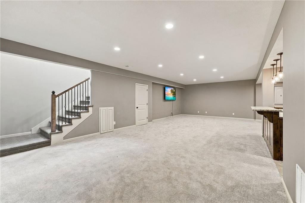16590 S Kaw Street — photo 36