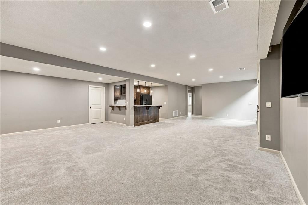 16590 S Kaw Street — photo 37