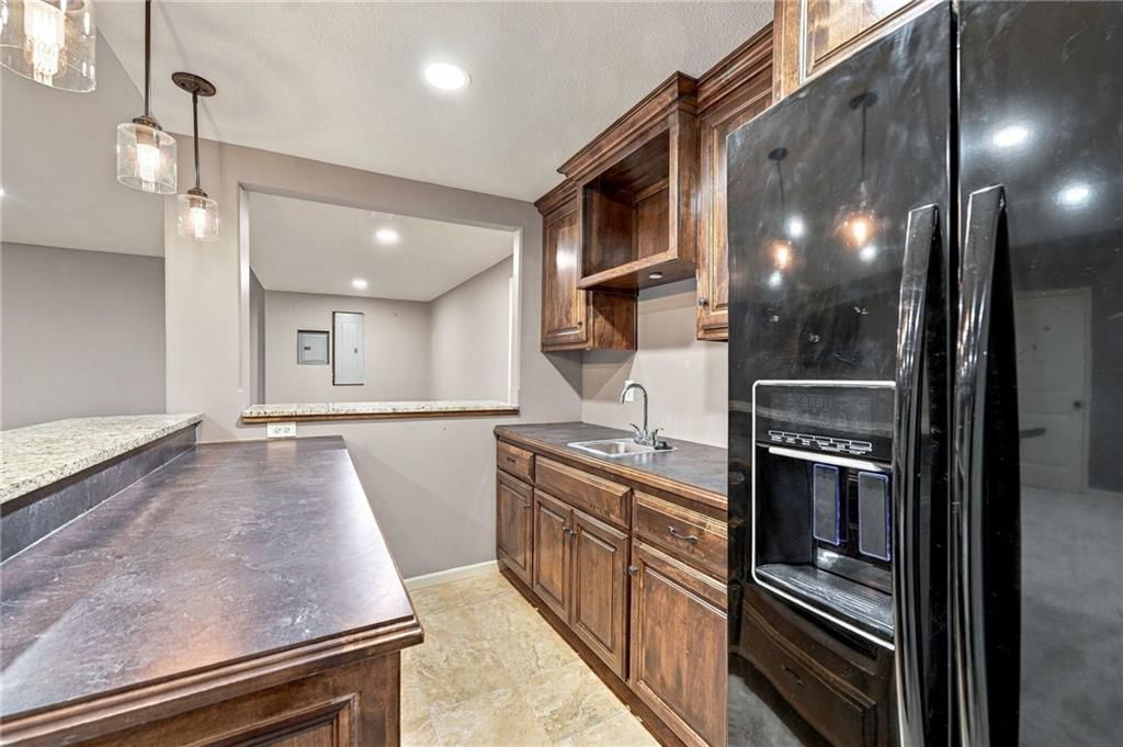 16590 S Kaw Street — photo 40