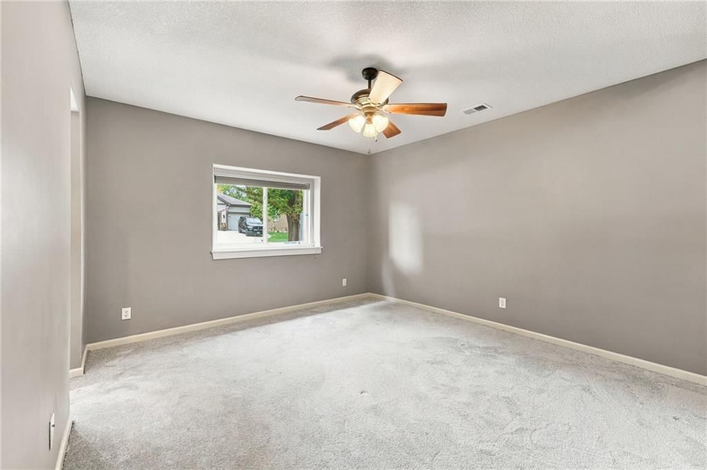 16590 S Kaw Street — photo 47