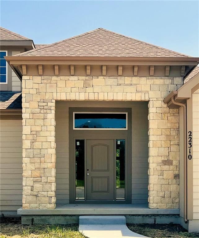 22310 W 76th Street — photo 1
