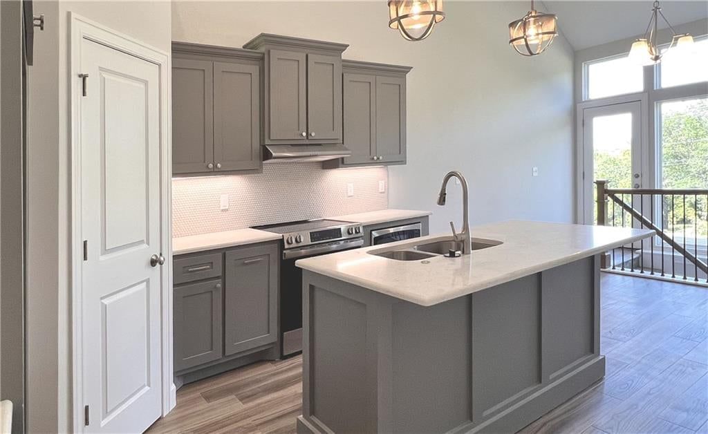 22310 W 76th Street — photo 8