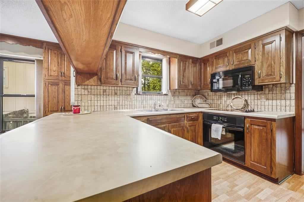 11901 Harrison Drive — photo 13