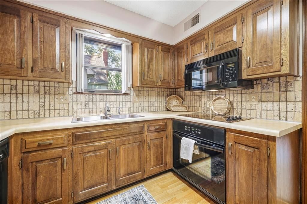 11901 Harrison Drive — photo 14