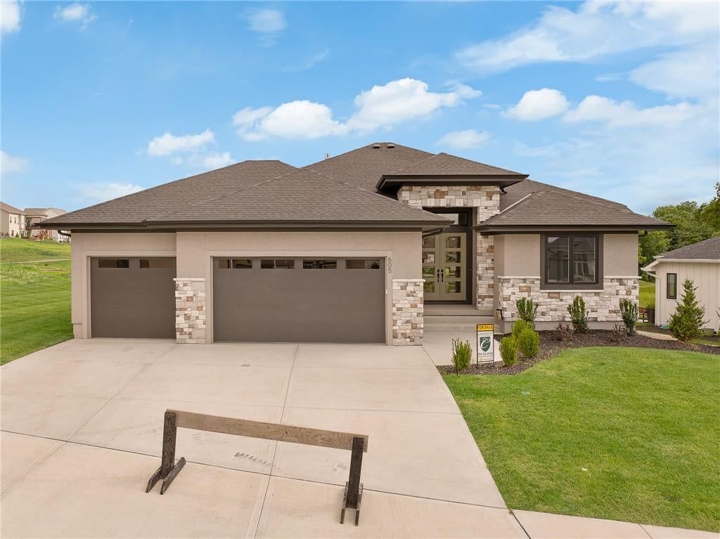 620 Turnbridge Drive, Raymore, MO