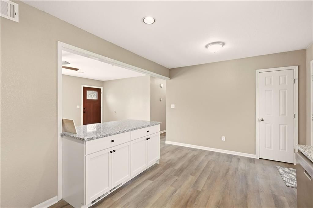 2208 SE 6th Street — photo 13