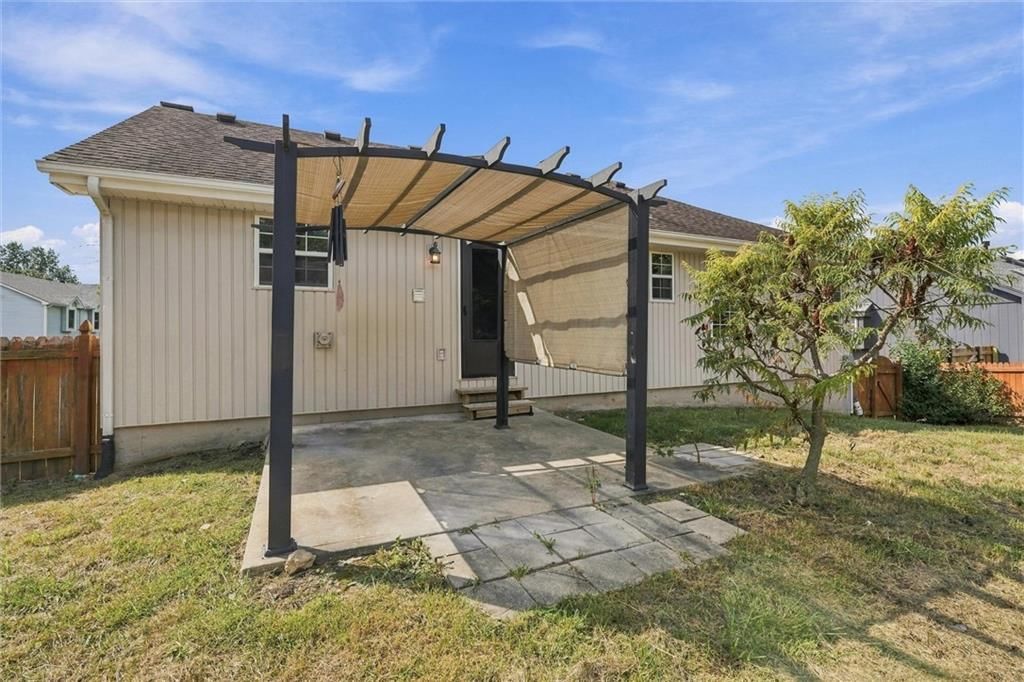 2208 SE 6th Street — photo 30