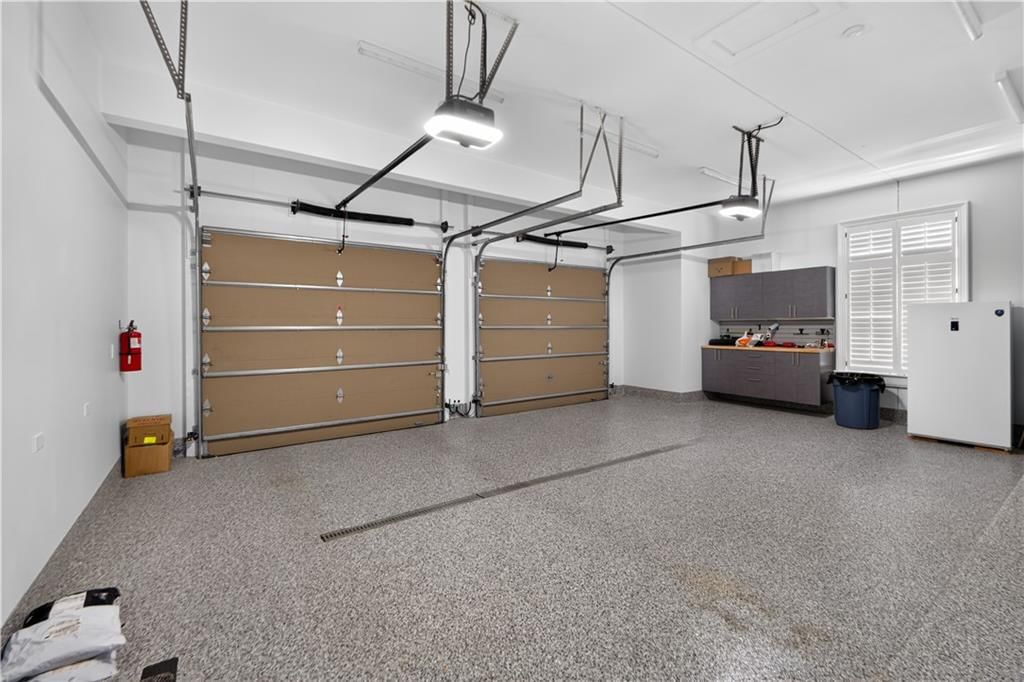 711 Ward Parkway — photo 85