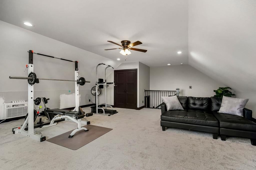 2909 S 74th Street — photo 16