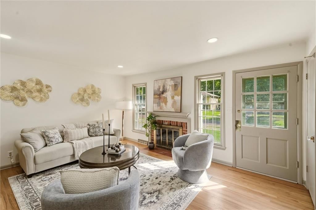 9708 England Drive — photo 7