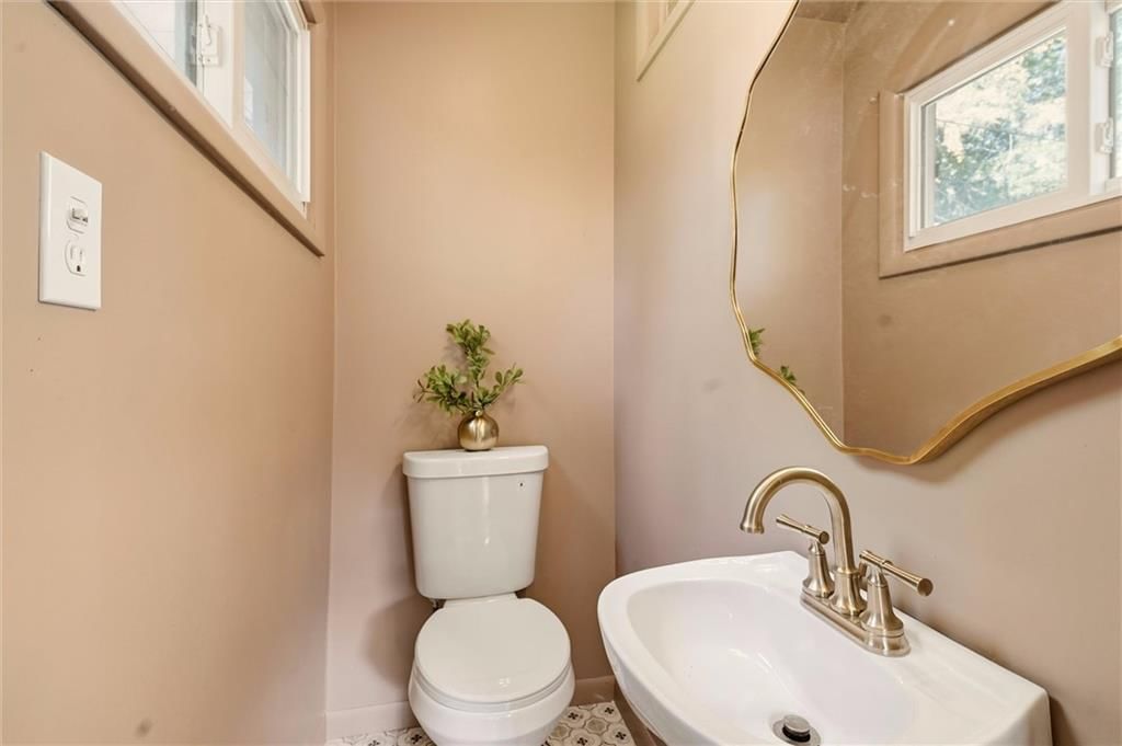 9708 England Drive — photo 19