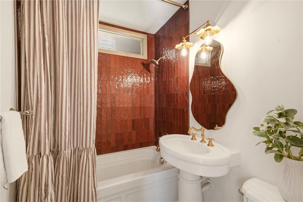 9708 England Drive — photo 25