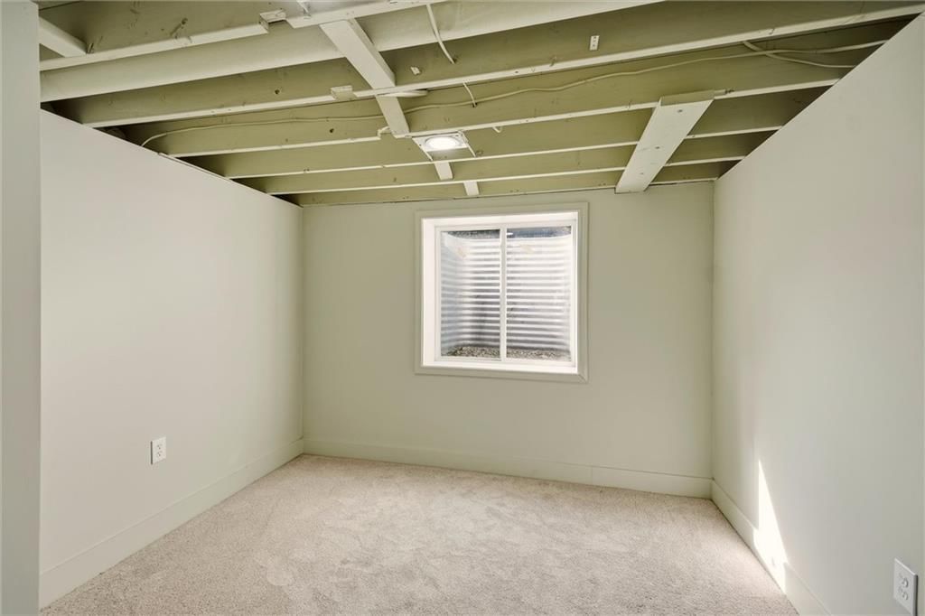 9708 England Drive — photo 32