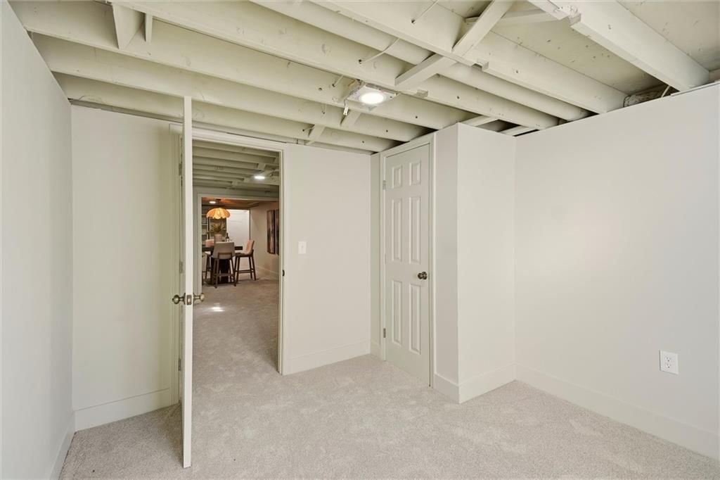 9708 England Drive — photo 33