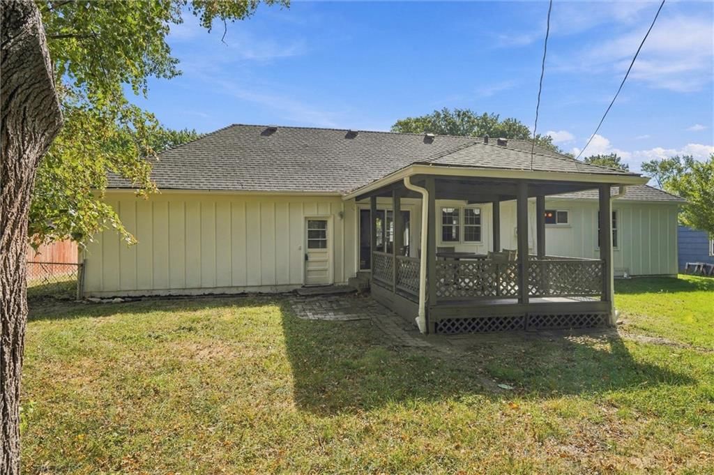 9708 England Drive — photo 36