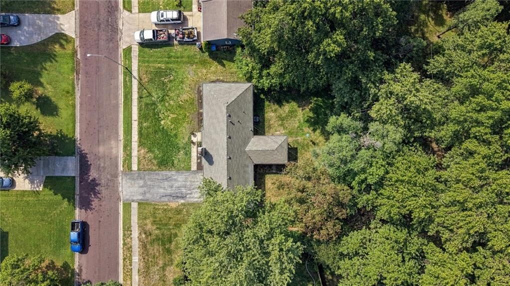 9708 England Drive — photo 41