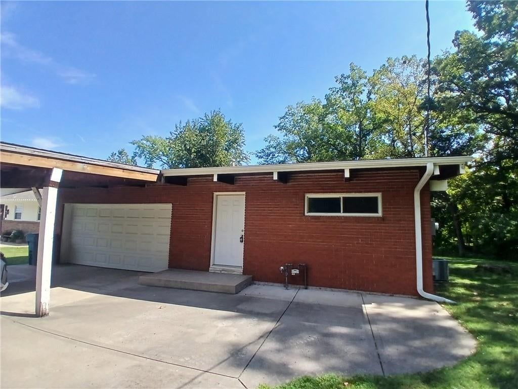 5323 Edgewood Circle, Houston Lake, MO: listing photo 2