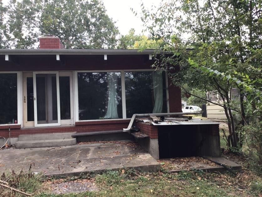 Photo 4 of 21 - 5323 Edgewood Circle, Houston Lake, MO 64151