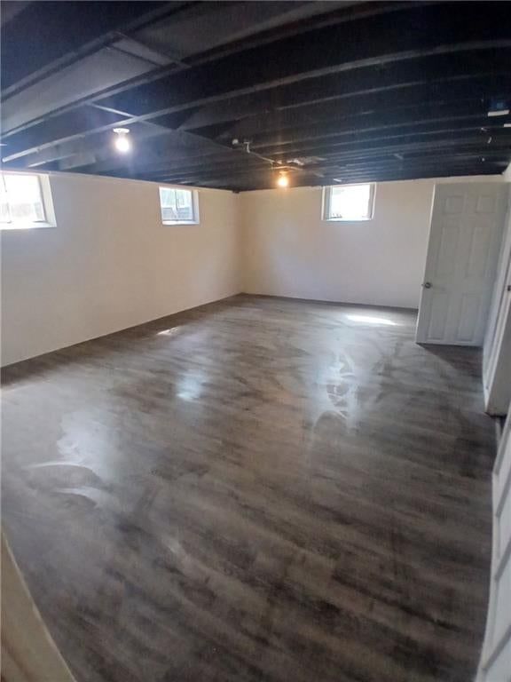 Photo 18 of 21 - 5323 Edgewood Circle, Houston Lake, MO 64151