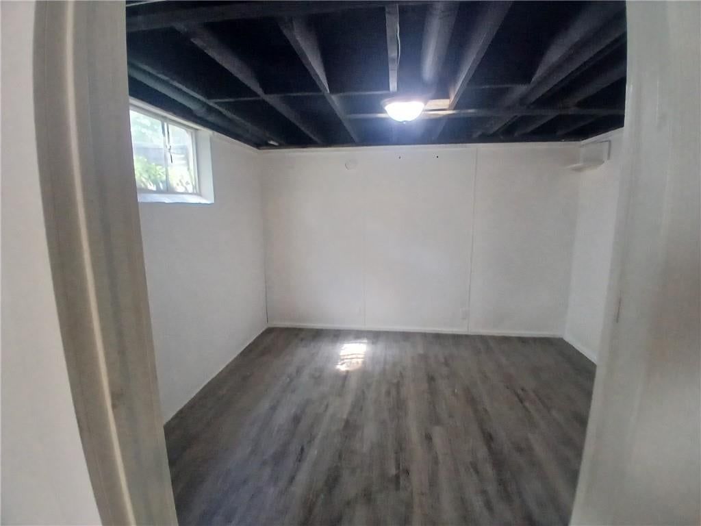 Photo 19 of 21 - 5323 Edgewood Circle, Houston Lake, MO 64151