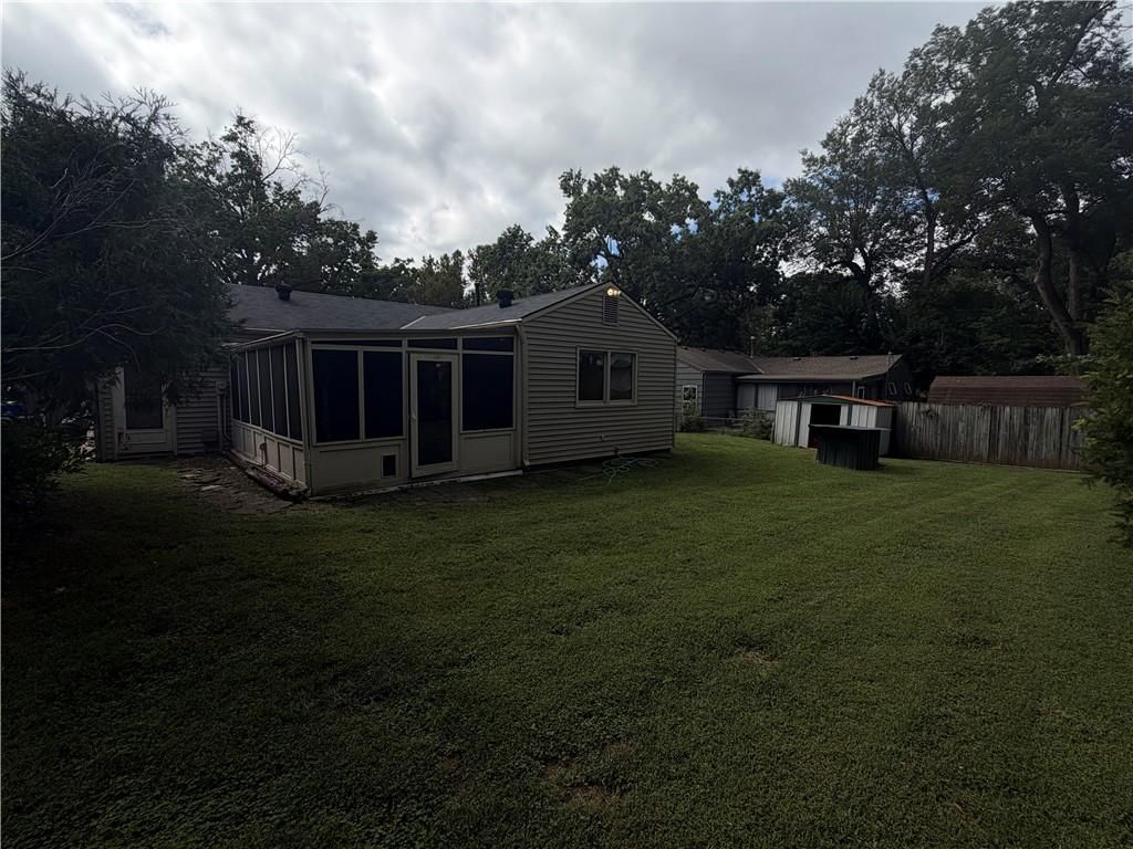7914 W 86th Street — photo 17
