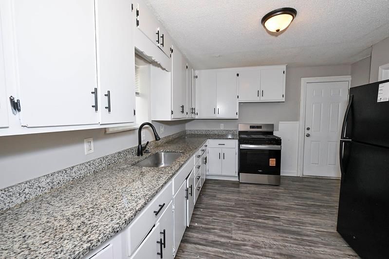 319 Olive Street — photo 11