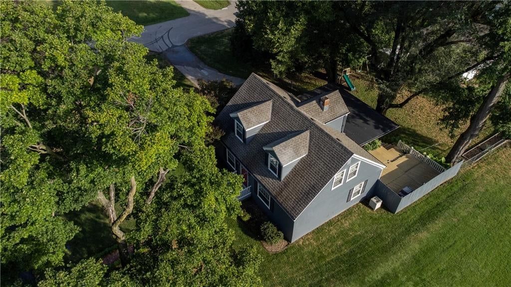 3822 Seneca Street — photo 4