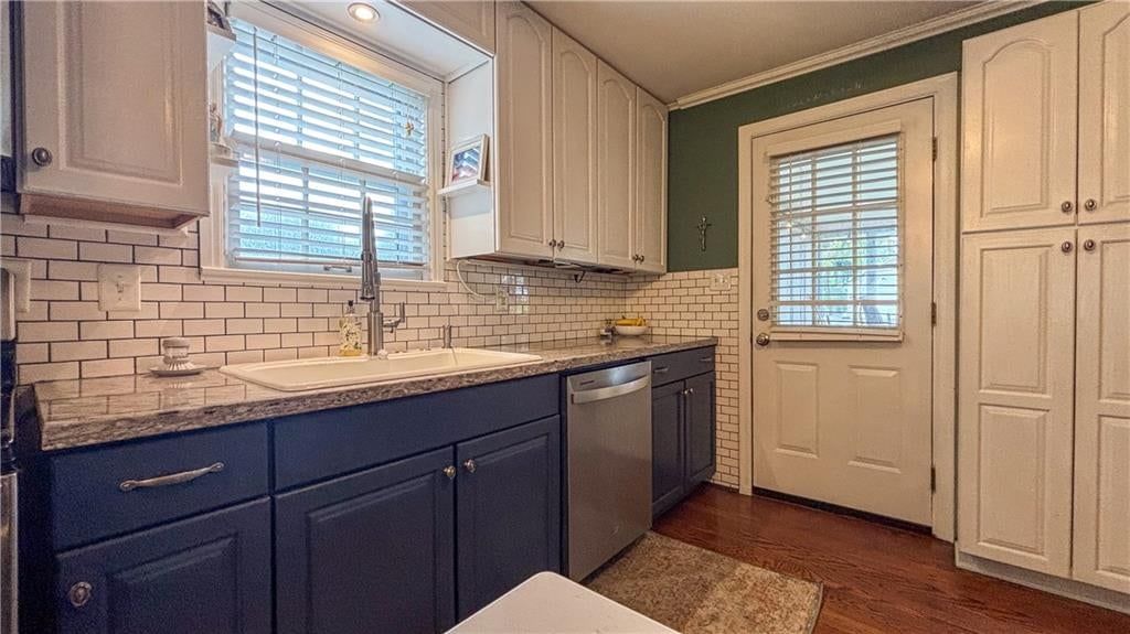3822 Seneca Street — photo 16