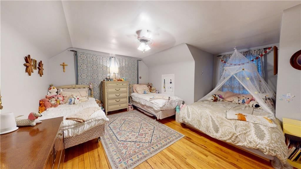 3822 Seneca Street — photo 20