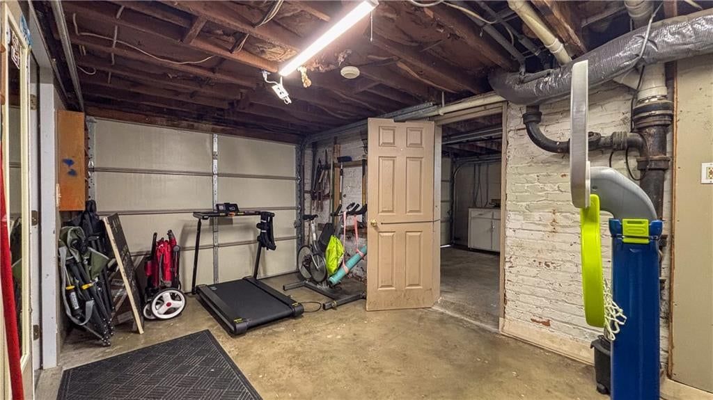 3822 Seneca Street — photo 34