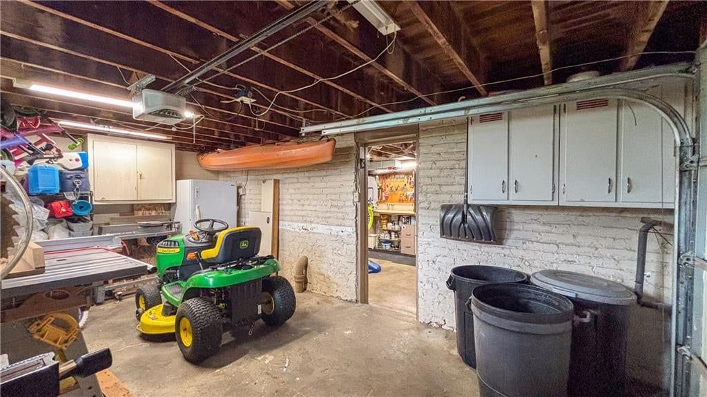3822 Seneca Street — photo 37