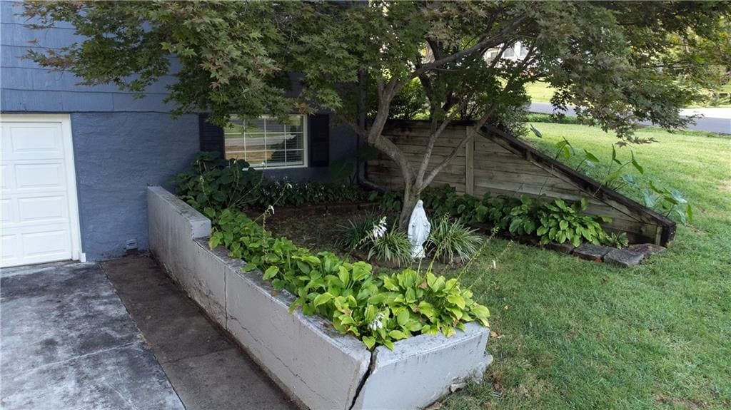 3822 Seneca Street — photo 40