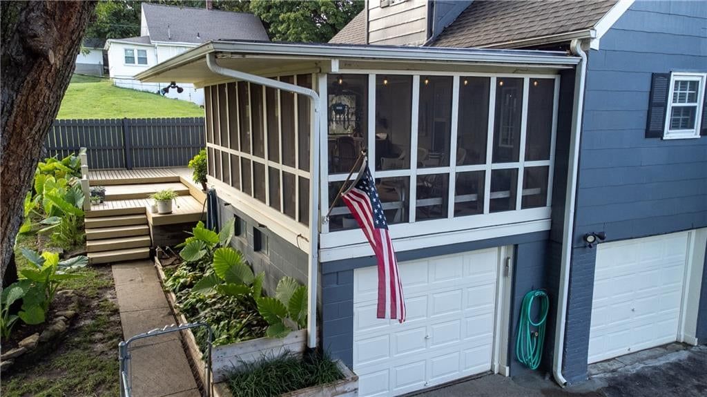 3822 Seneca Street — photo 41