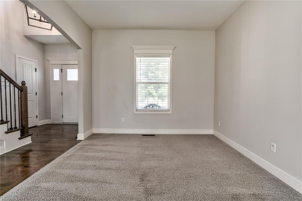 25073 W 148TH Terrace — photo 5
