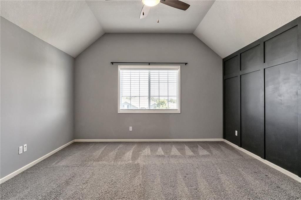 25073 W 148TH Terrace — photo 15