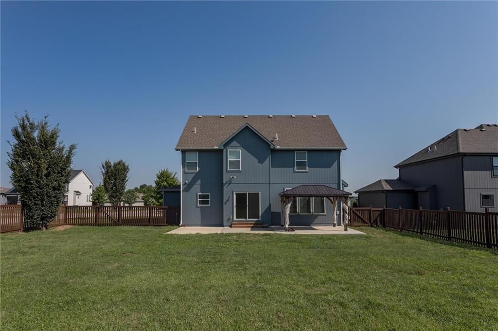 25073 W 148TH Terrace — photo 30
