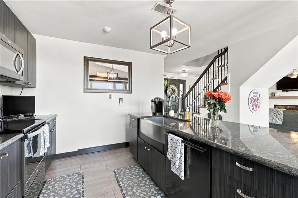 304 SW Green Teal Street — photo 15