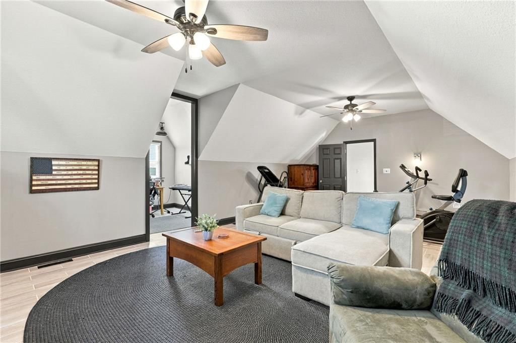 304 SW Green Teal Street — photo 32