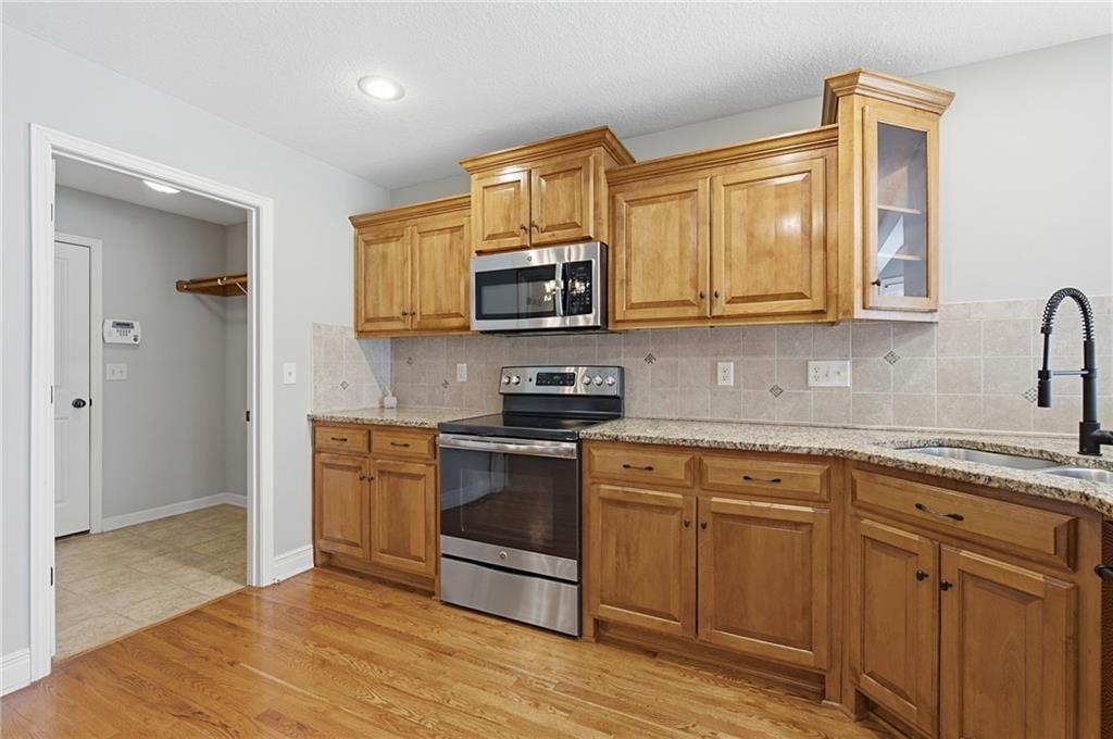 2135 NE Sparta Drive — photo 13