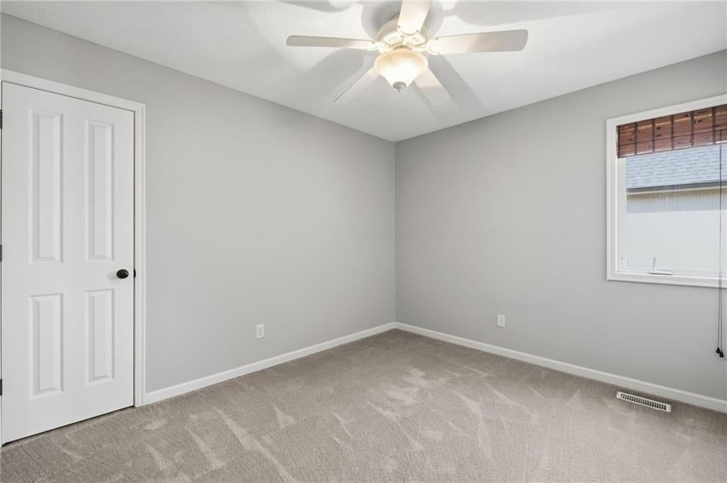 2135 NE Sparta Drive — photo 25
