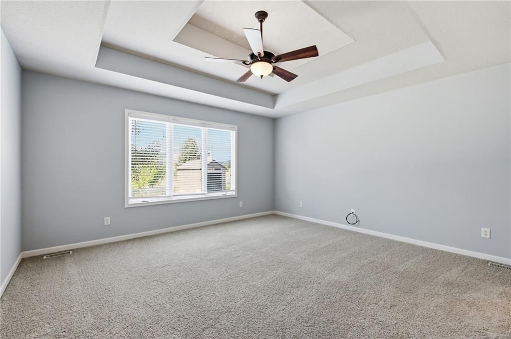 2135 NE Sparta Drive — photo 30