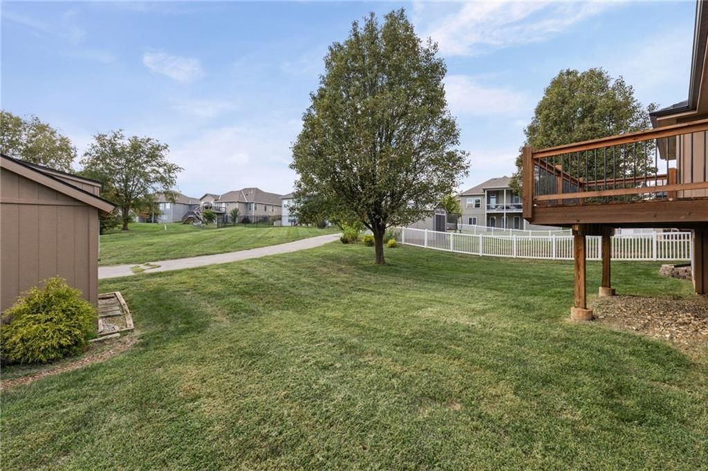 2135 NE Sparta Drive — photo 52