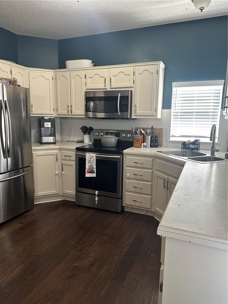 11200 N Lewis Avenue — photo 18