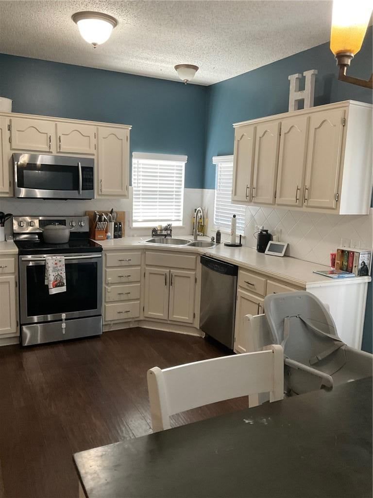11200 N Lewis Avenue — photo 19