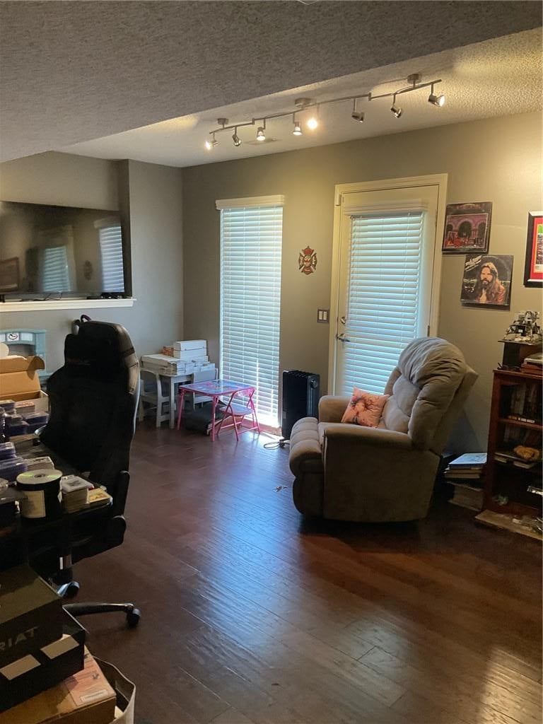 11200 N Lewis Avenue — photo 33