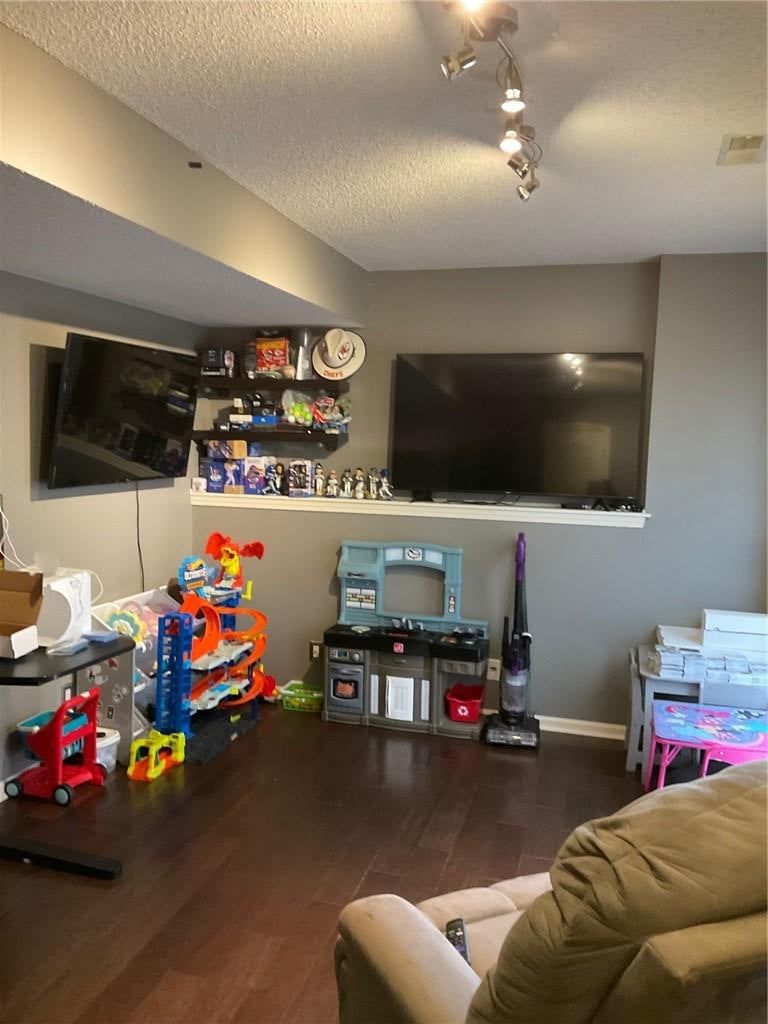 11200 N Lewis Avenue — photo 34