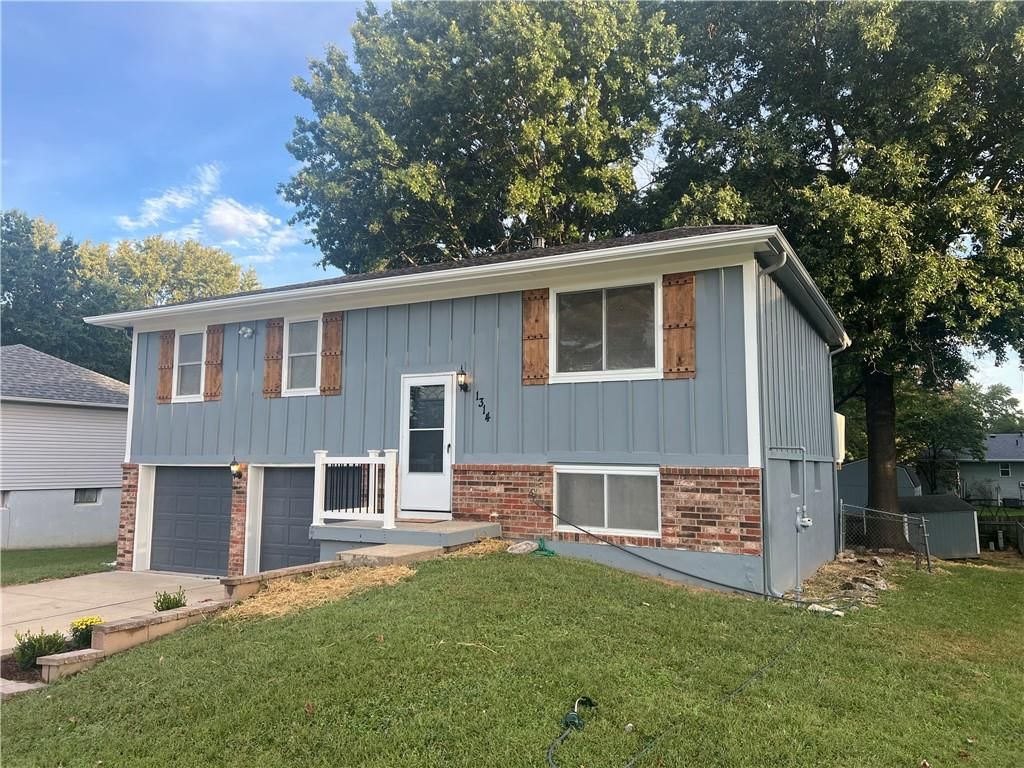 1314 R D Mize Road — photo 1